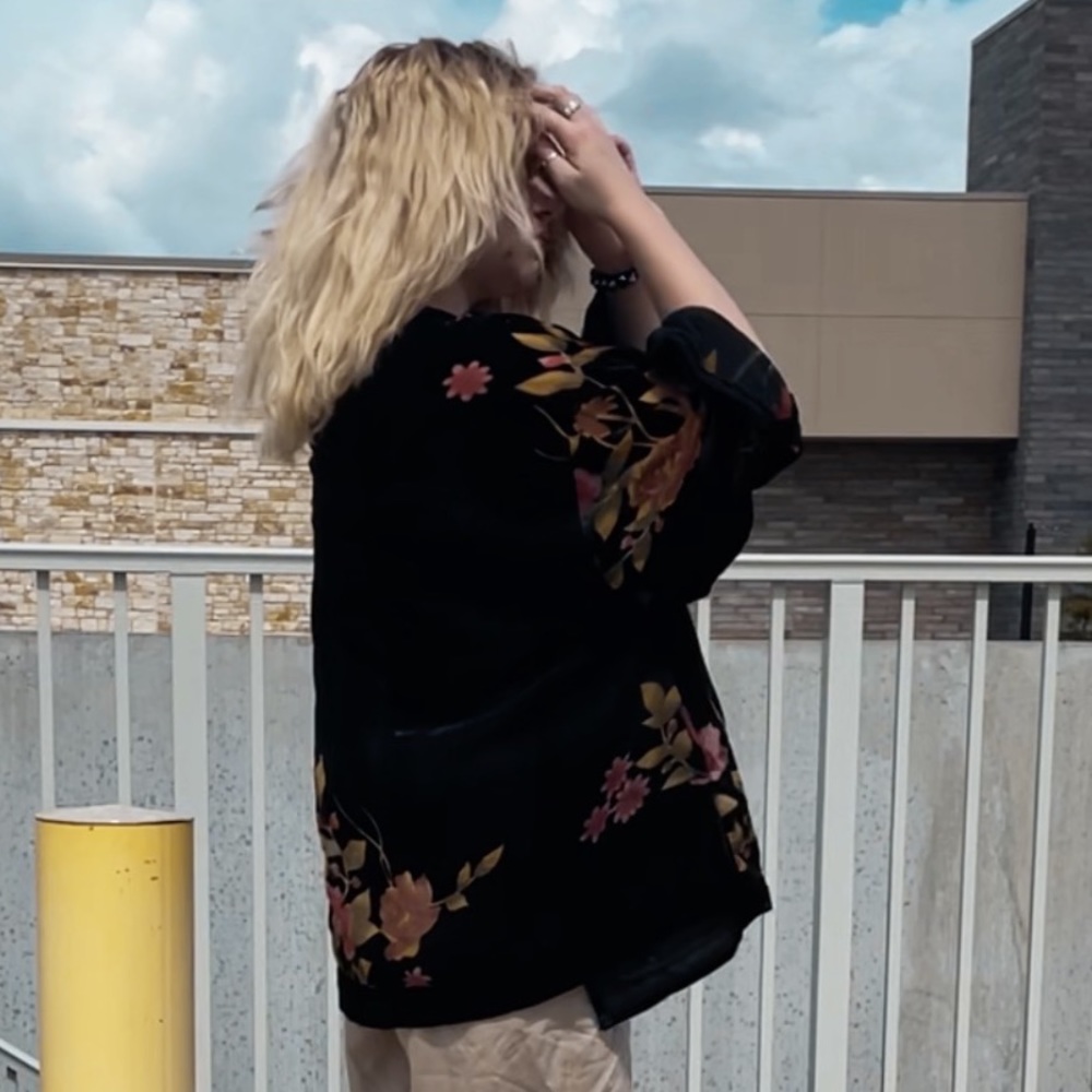 Meet your Posher, Mia